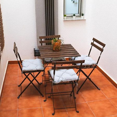 Apartment With A Patio In Las Canteras Лас Палмас де Гран Канария Екстериор снимка