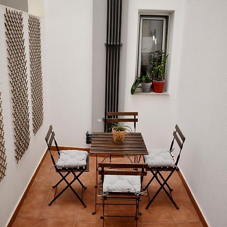 Apartment With A Patio In Las Canteras Лас Палмас де Гран Канария Екстериор снимка