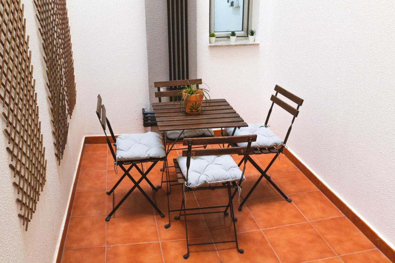 Apartment With A Patio In Las Canteras Лас Палмас де Гран Канария Екстериор снимка